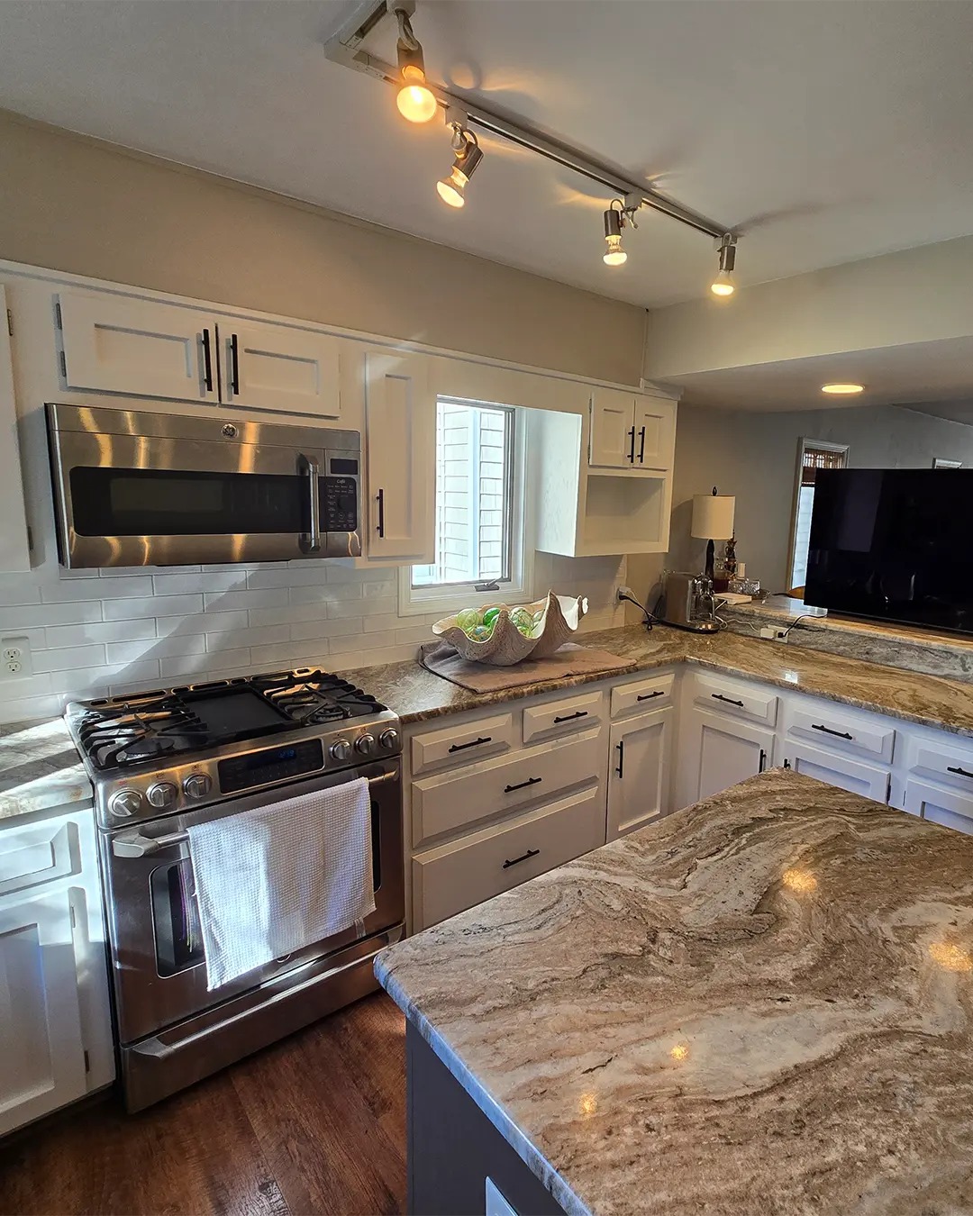 Kitchen Repaint & Trim
